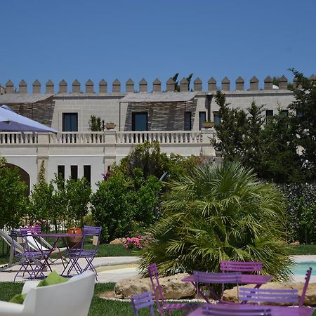 Le Scuderie - Castello Monaci Bed & Breakfast ซาลิเช ซาเลนติโน ภายนอก รูปภาพ
