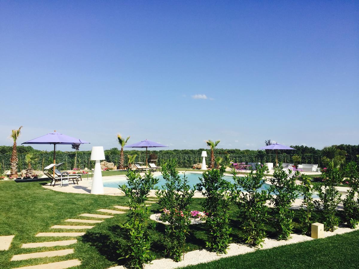 Le Scuderie - Castello Monaci Bed & Breakfast ซาลิเช ซาเลนติโน ภายนอก รูปภาพ