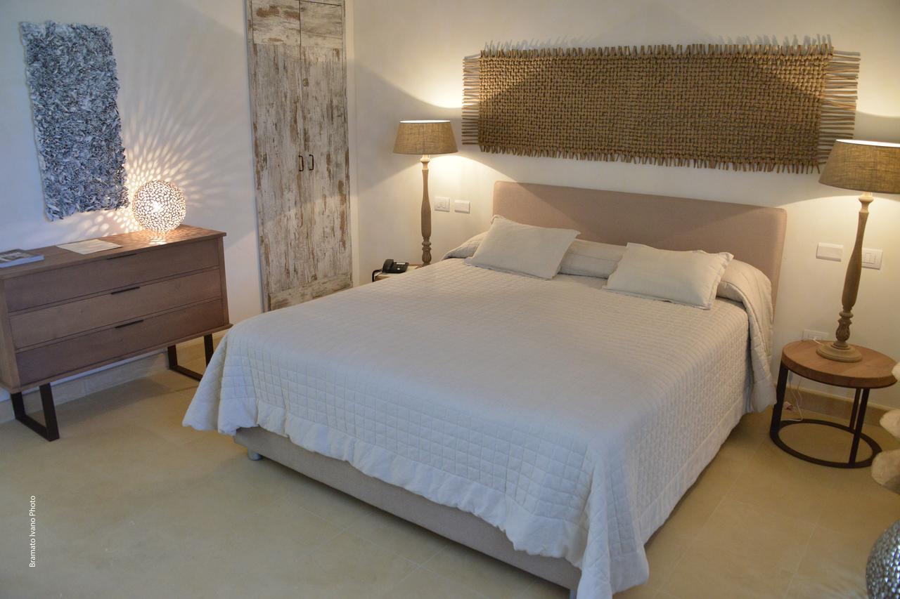 Le Scuderie - Castello Monaci Bed & Breakfast ซาลิเช ซาเลนติโน ภายนอก รูปภาพ