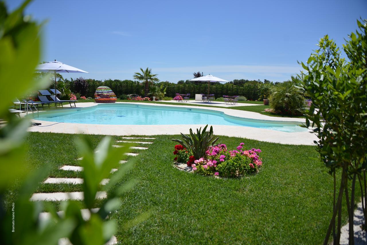 Le Scuderie - Castello Monaci Bed & Breakfast ซาลิเช ซาเลนติโน ภายนอก รูปภาพ