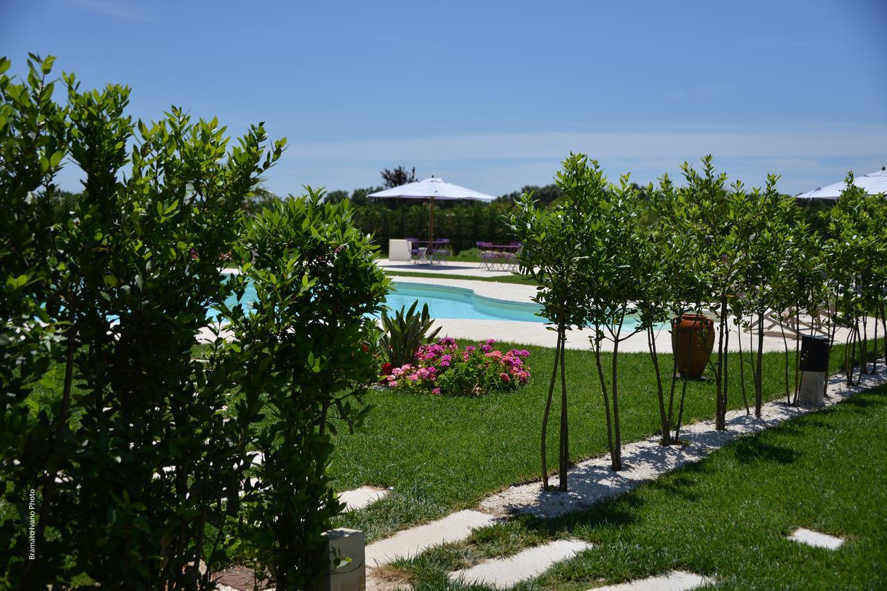 Le Scuderie - Castello Monaci Bed & Breakfast ซาลิเช ซาเลนติโน ภายนอก รูปภาพ