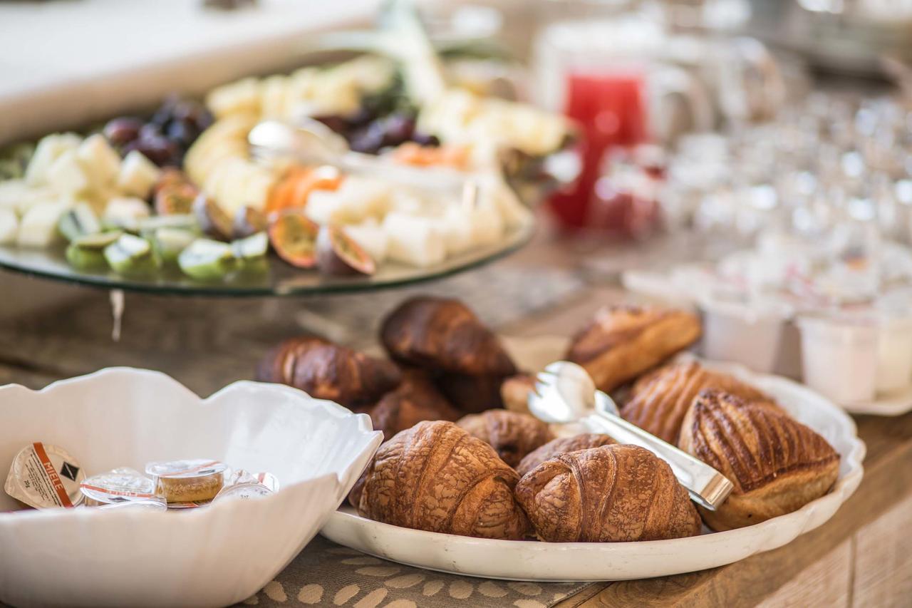 Le Scuderie - Castello Monaci Bed & Breakfast ซาลิเช ซาเลนติโน ภายนอก รูปภาพ