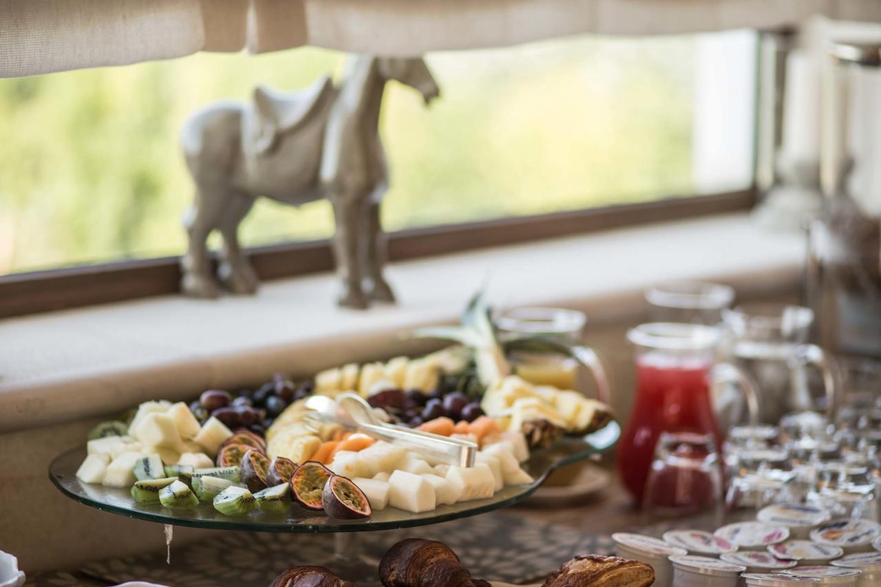 Le Scuderie - Castello Monaci Bed & Breakfast ซาลิเช ซาเลนติโน ภายนอก รูปภาพ