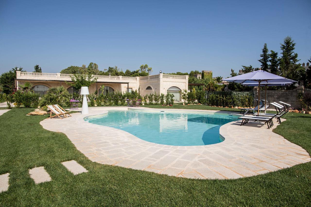 Le Scuderie - Castello Monaci Bed & Breakfast ซาลิเช ซาเลนติโน ภายนอก รูปภาพ