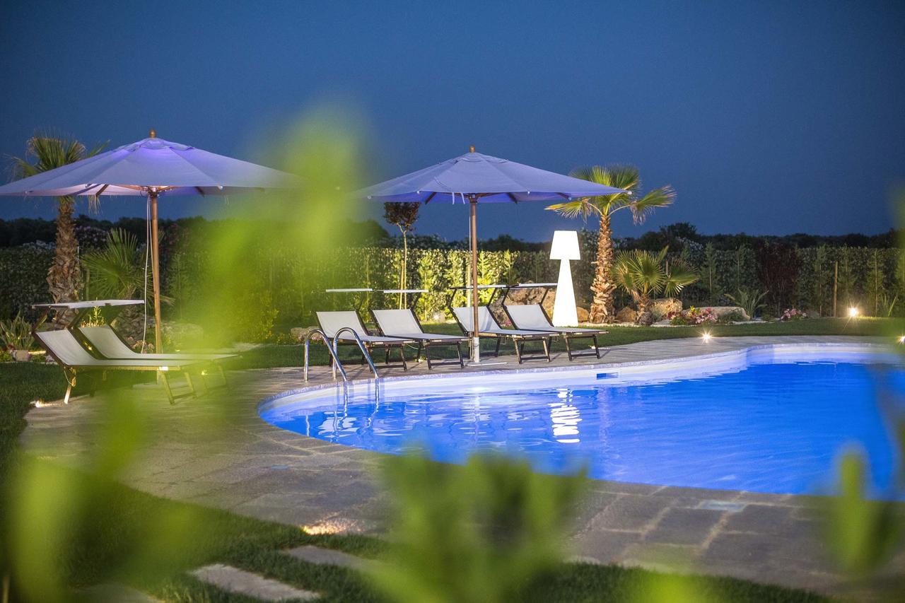 Le Scuderie - Castello Monaci Bed & Breakfast ซาลิเช ซาเลนติโน ภายนอก รูปภาพ