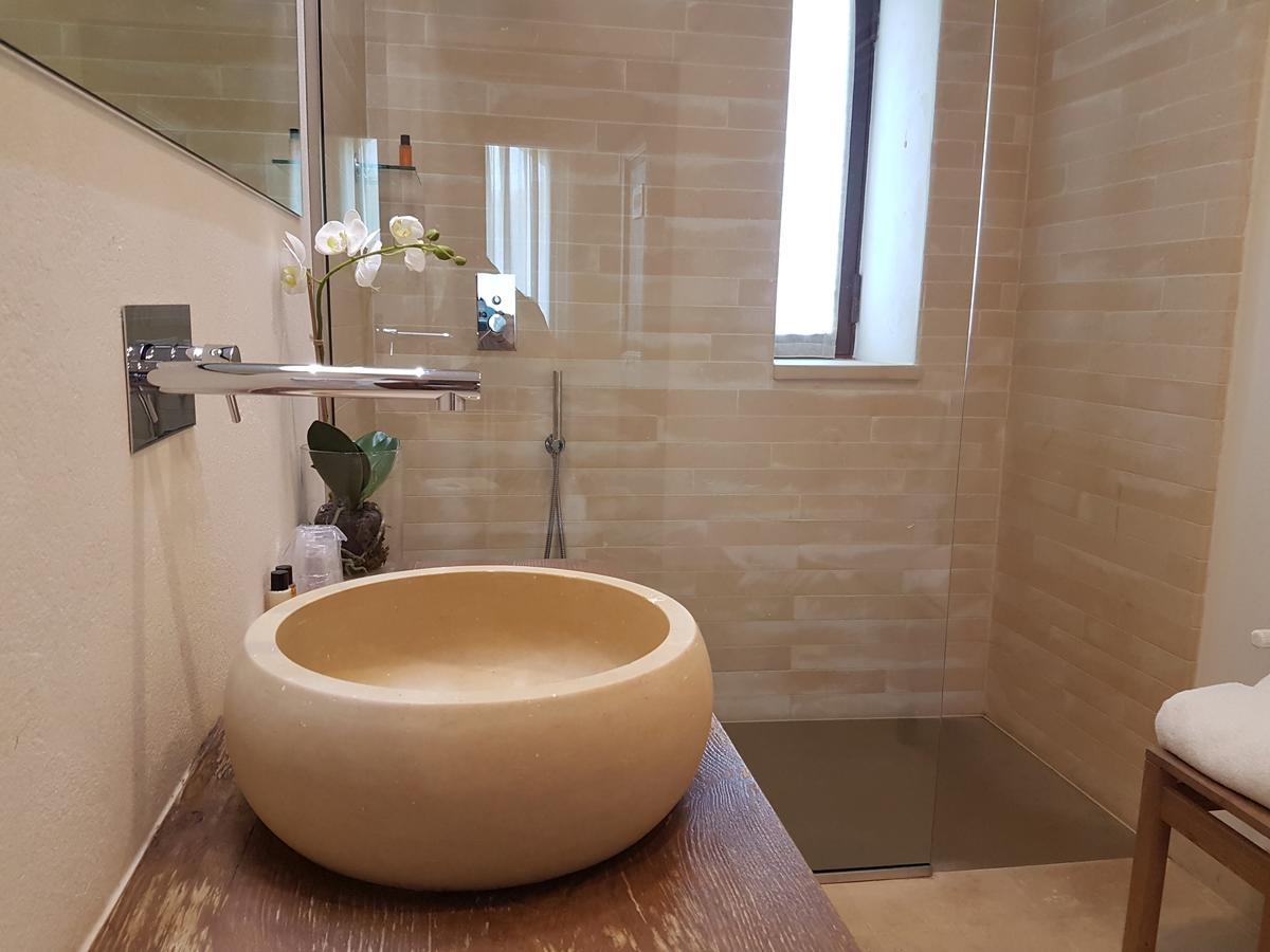 Le Scuderie - Castello Monaci Bed & Breakfast ซาลิเช ซาเลนติโน ภายนอก รูปภาพ