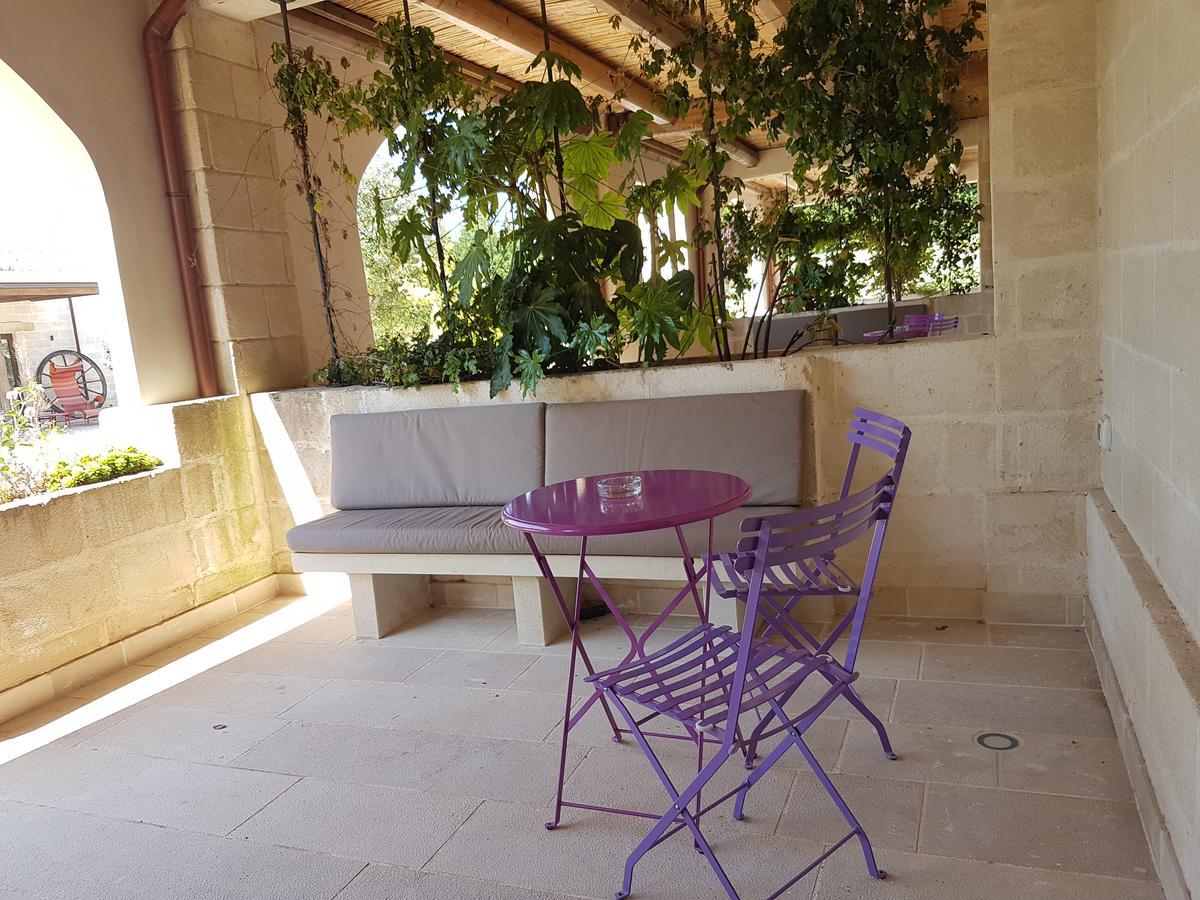 Le Scuderie - Castello Monaci Bed & Breakfast ซาลิเช ซาเลนติโน ภายนอก รูปภาพ