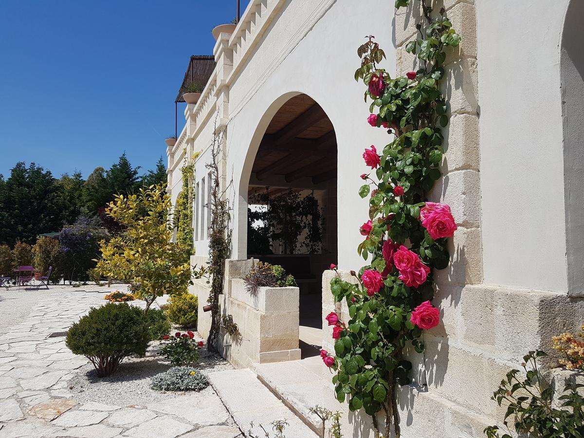 Le Scuderie - Castello Monaci Bed & Breakfast ซาลิเช ซาเลนติโน ภายนอก รูปภาพ