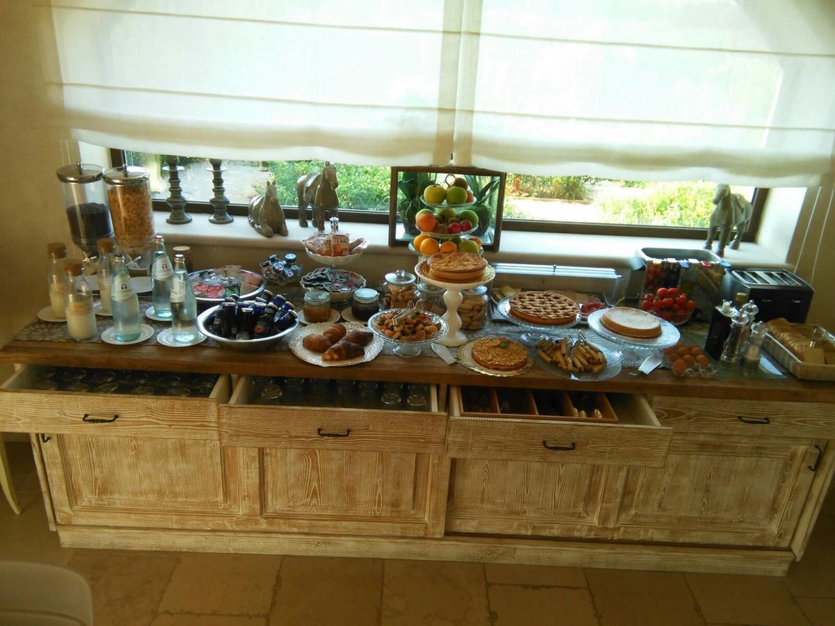 Le Scuderie - Castello Monaci Bed & Breakfast ซาลิเช ซาเลนติโน ภายนอก รูปภาพ